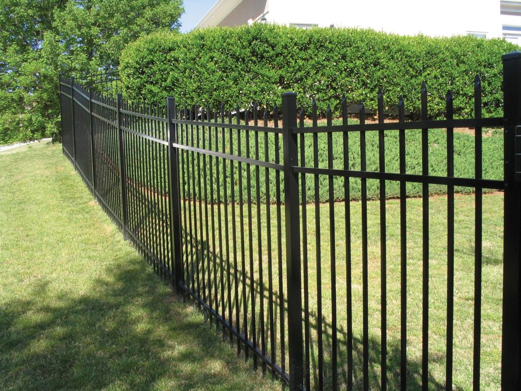 atlanta fence contractors for aluminum fences