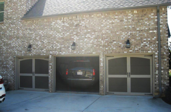 garage arbor for three car garage (no portico) BEFORE photo