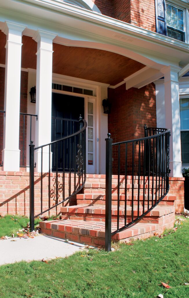 Martinez_front porch steps with curved railing