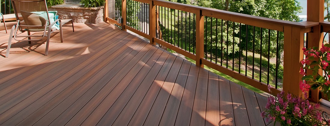 Our Atlanta Deck Builders Use the Best Composite Decking Material blog header