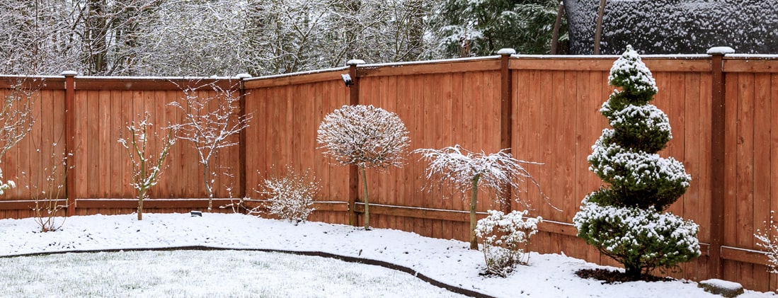 Winter is the Perfect Time to Install a Wood Privacy Fence